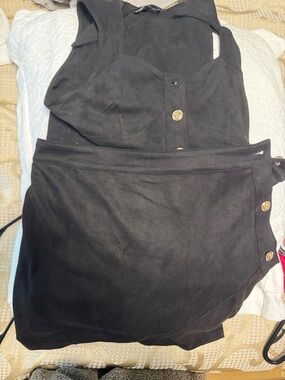 SJ Black Sleeveless Skirt Set
